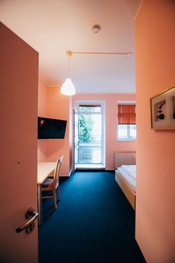 Hotel My Bed Dresda Esterno foto